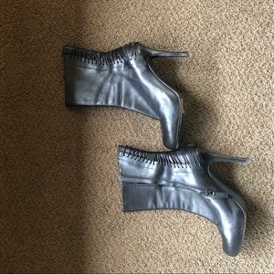 Maria Sharapova NikeAir Cole Haan Black Boots